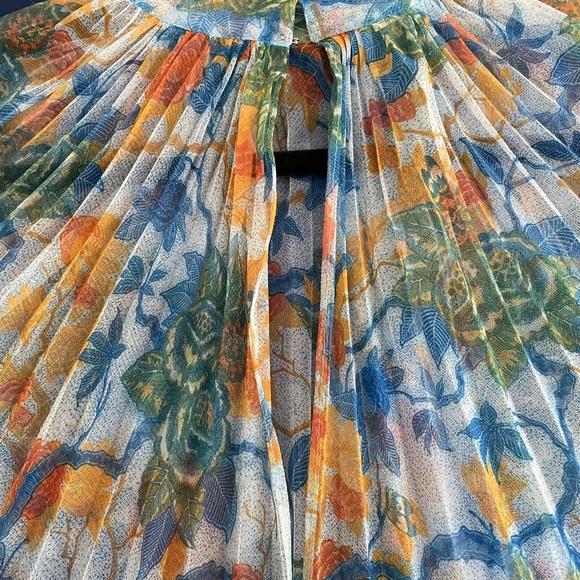 Vintage 60s Poncho; shear, pleated. - Picture 3 of 5